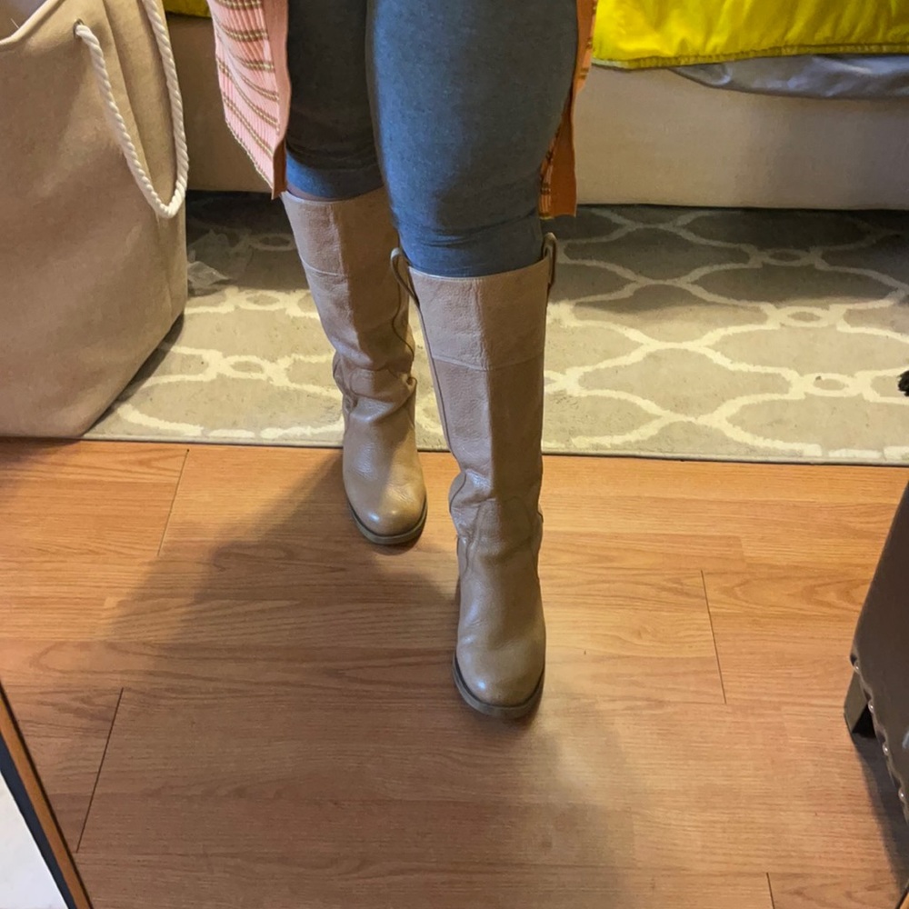 Lucky Brand wide calf camel leather boot. 10M